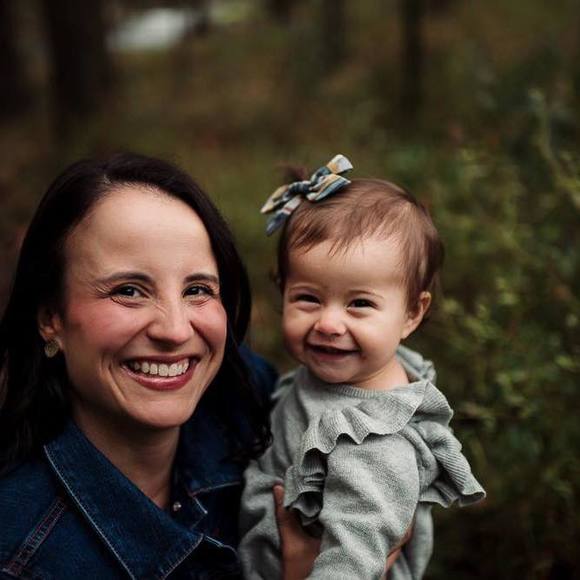 Meet your Posher, Cristina - Picture 1 of 1